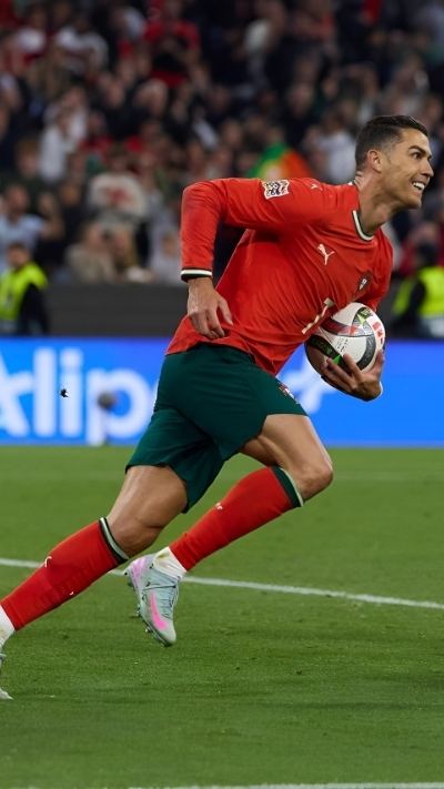 hình nền điện thoại ronaldo đẹp