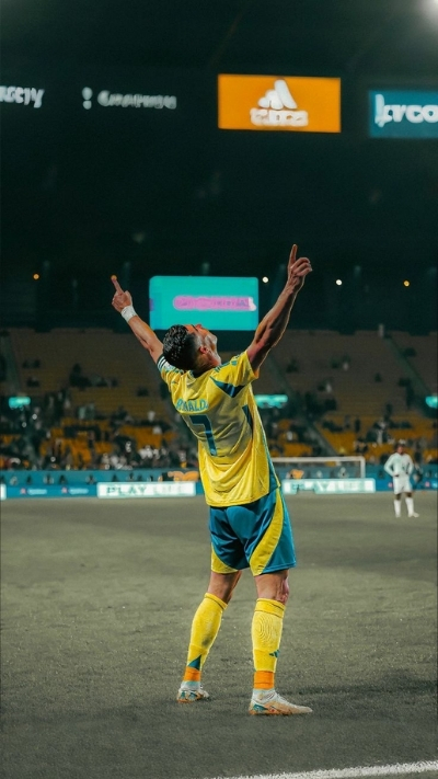 ảnh ronaldo ăn mừng ghi bàn cực chất