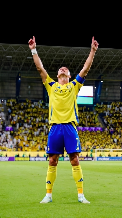 hình ảnh ronaldo ghi bàn ăn mừng