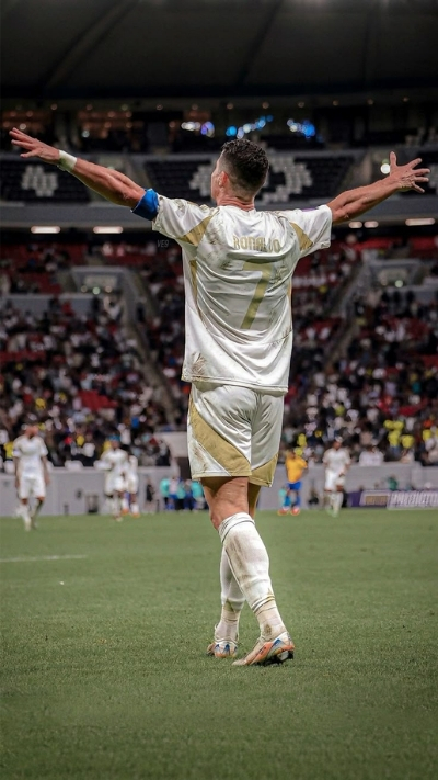 bộ sưu tập ảnh nền ronaldo ngầu trên sân cỏ