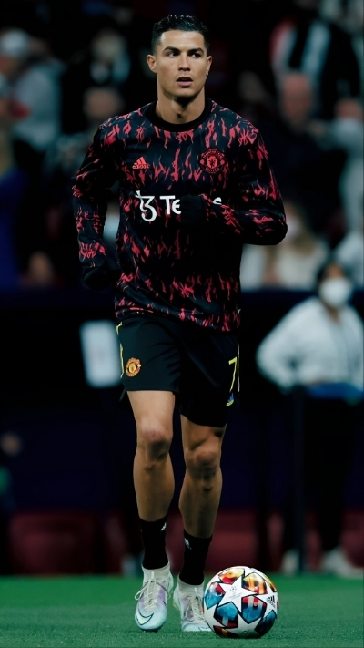 hình cr7 ở mu cực ngầu