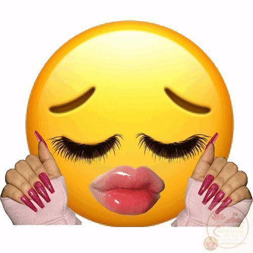 Cả nhóm chat bùng nổ tiếng cười khi tấm hình slay bá đạo xuất hiện