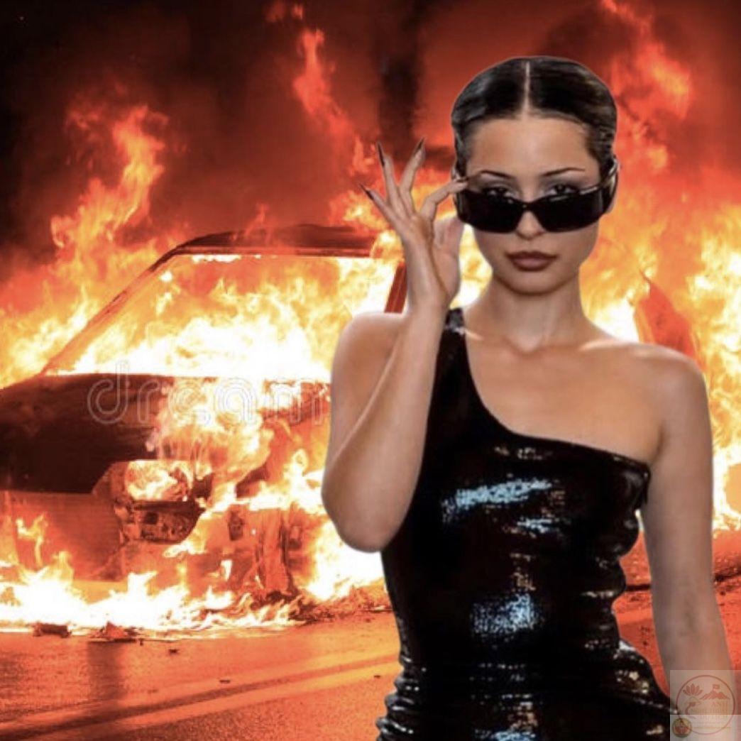 Dân tình rần rần vì loạt ảnh chế slay girl đầy khí chất tự tin