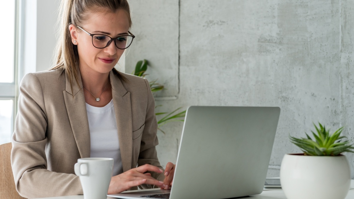 Nhược điểm khi dùng web làm ảnh thẻ online