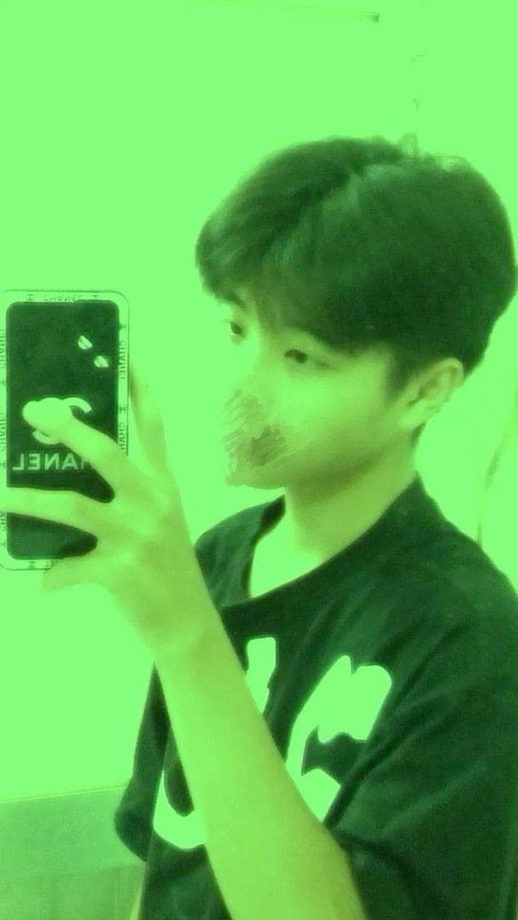 Bộ ảnh trai đẹp 15 tuổi che mặt nổi bật với nét độc đáo đầy mới lạ thú vị