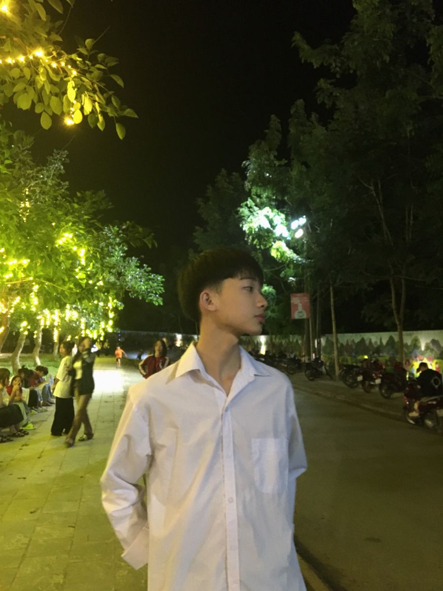 Ảnh con trai 12 tuổi dễ dàng gợi lại ký ức tuổi học trò thân quen của nhiều người