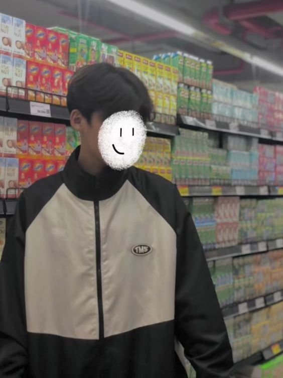 Bộ ảnh trai đẹp 15 tuổi Việt Nam gây ấn tượng mạnh với cộng đồng mạng trẻ