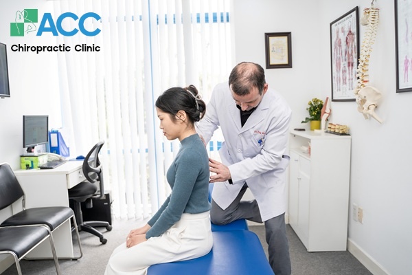 đau bả vai trái sau lưng