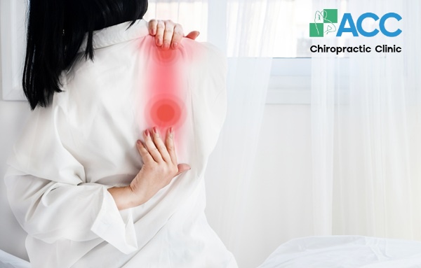 Bị đau sau lưng dưới bả vai do đâu? Làm thế nào khắc phục?