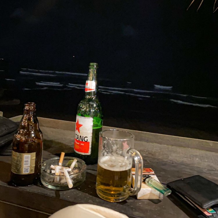 cô đơn trên bãi biền