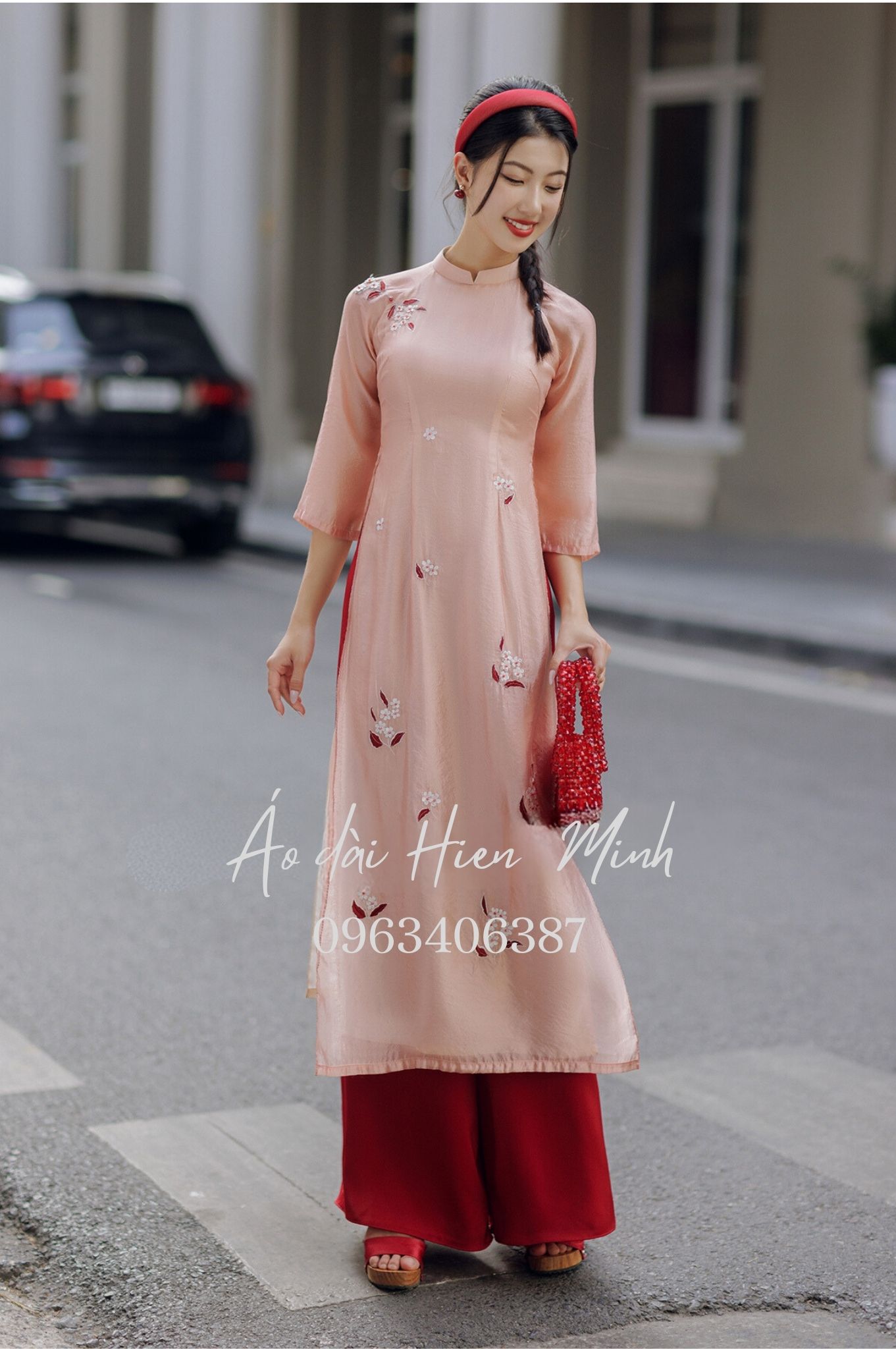 ao dai cach tan nu 2024