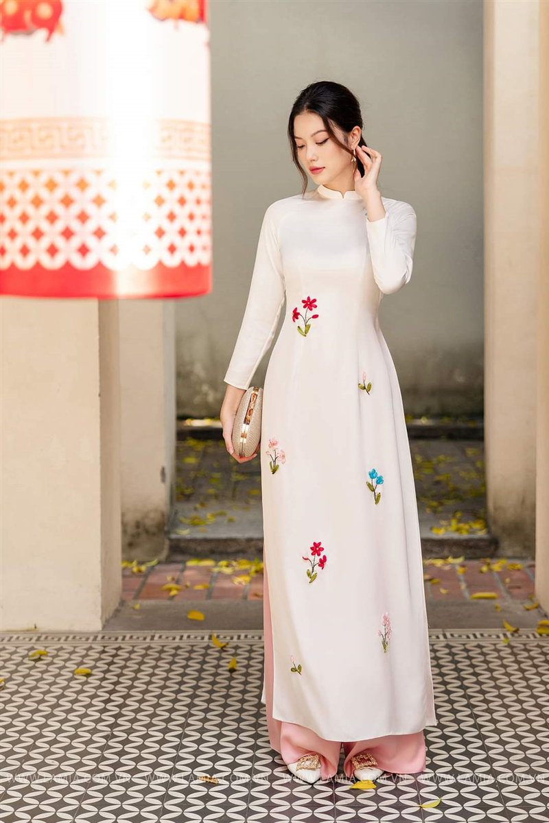 ao dai cach tan 2 ta