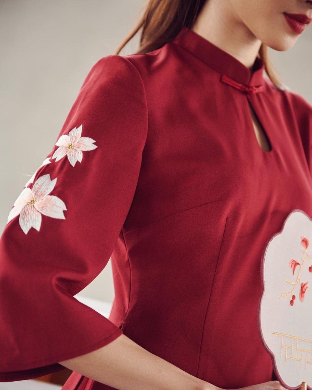 ao dai cach tan chan vay cach dieu