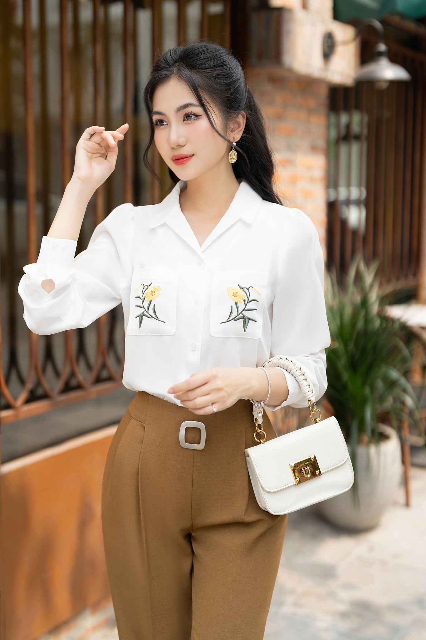 so-mi-nu-phoi-hoa-theu-nguc-la345