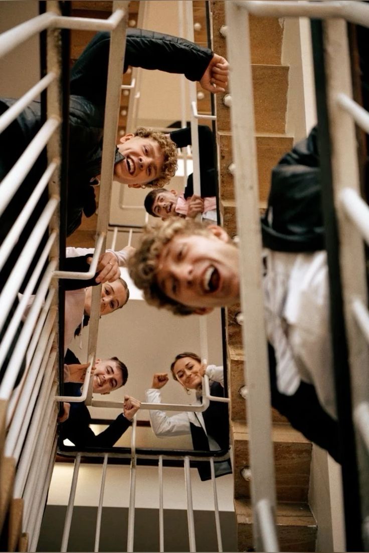 Nét hài hòa trong từng biểu cảm nhóm