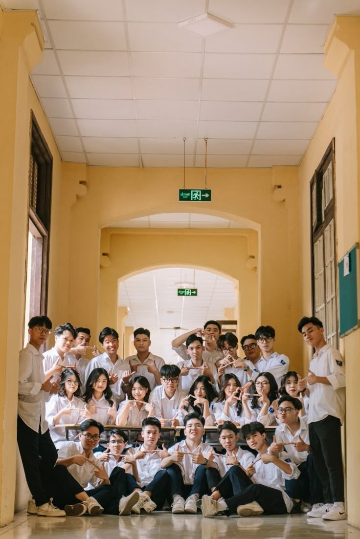 các kiểu chụp ảnh tập thể lớp đẹp