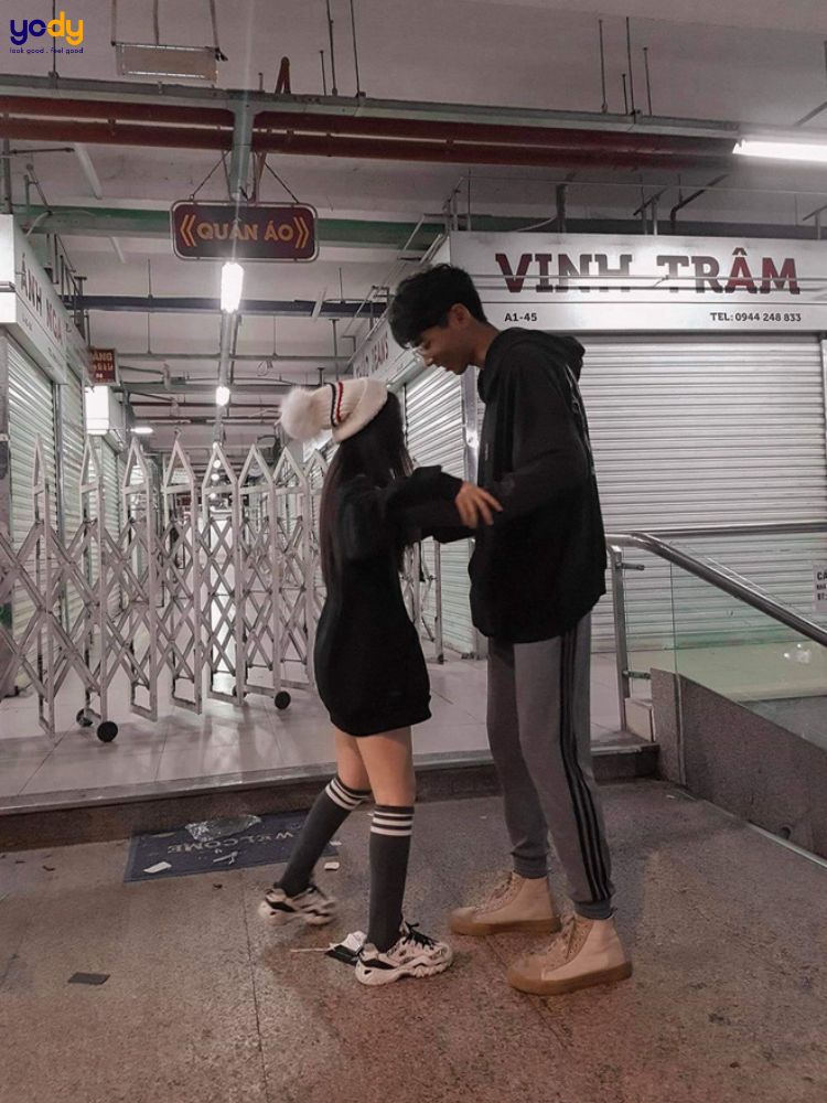 Tạo dáng chụp ảnh đo chiều cao