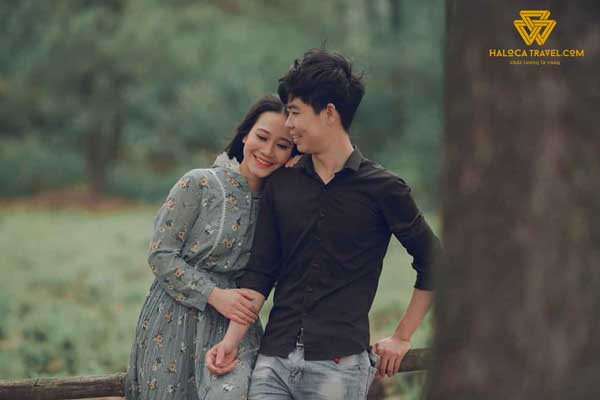 Kieu Tua Vao Vai Dang Yeu