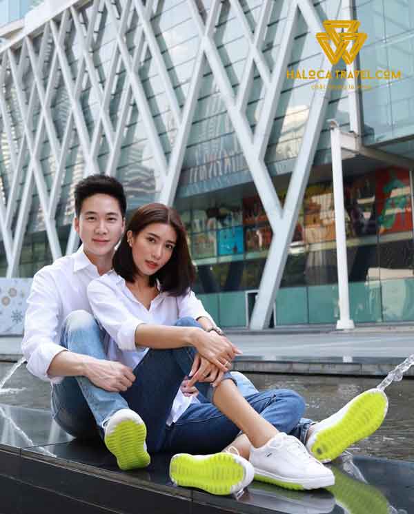 Kieu Tao Dang Om Nhau Cho Cap Doi