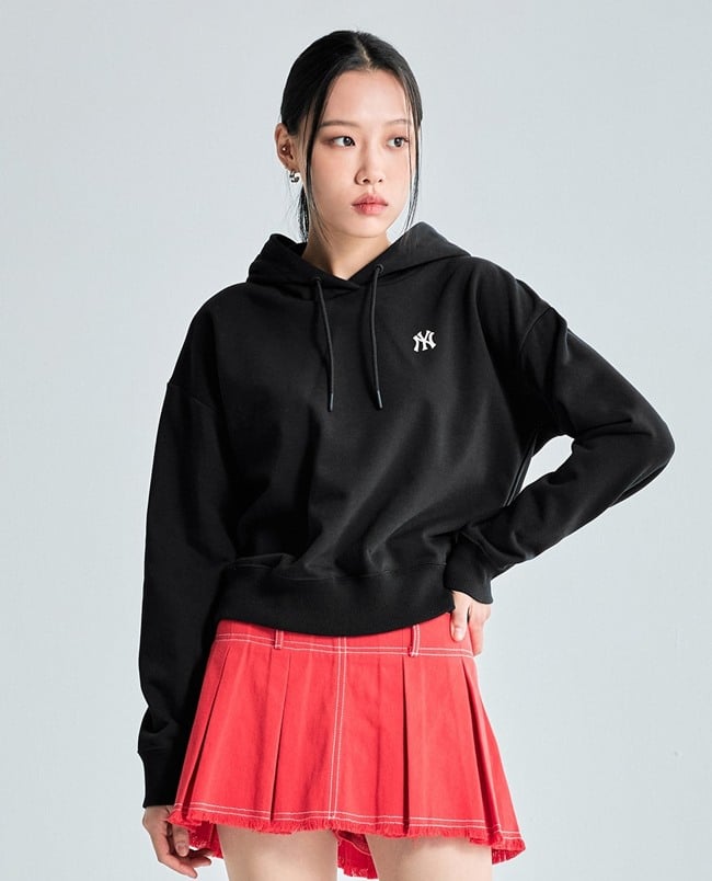 15 Cách phối đồ với chân váy xếp ly ngắn cho Nàng cực xinh