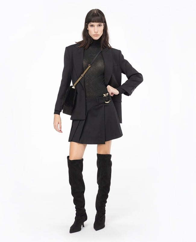 15 Cách phối đồ với chân váy xếp ly ngắn cho Nàng cực xinh