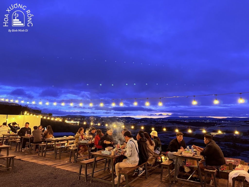 Không gian mở của Chạng Vạng là nơi thư giãn lý tưởng giữa thiên nhiên Đà Lạt