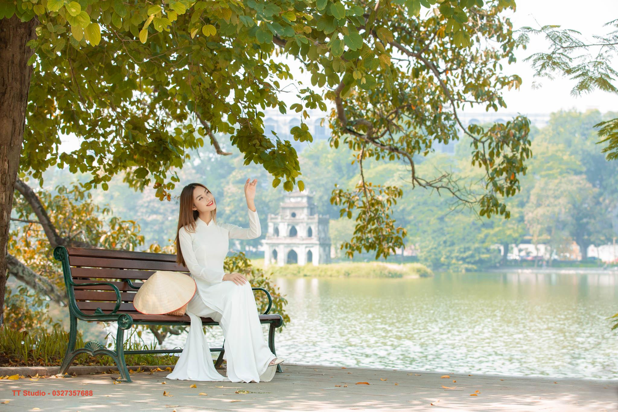 Chụp ảnh góc tháp rù