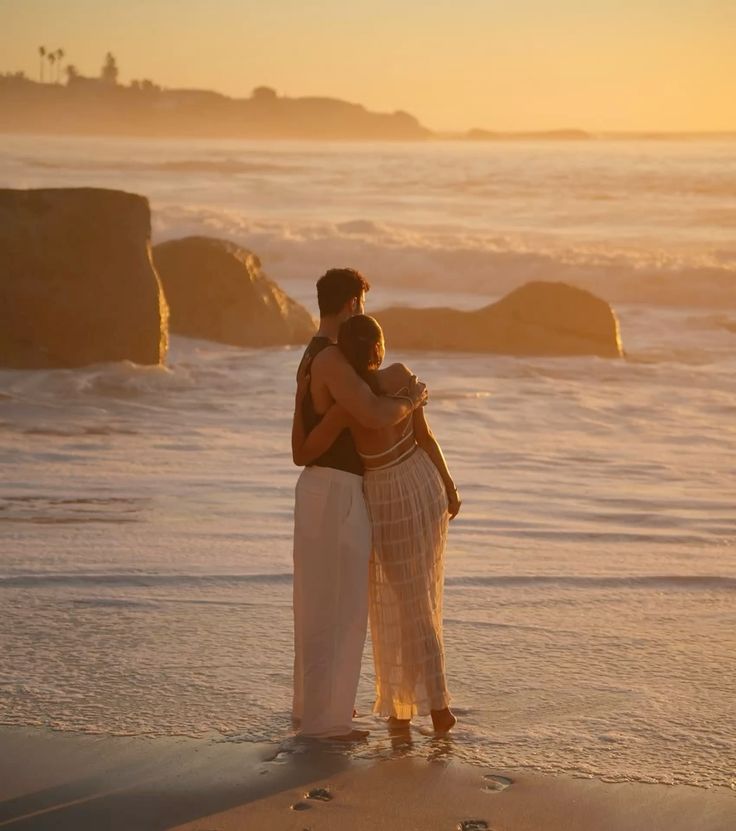 Giữa biển rộng, chỉ cần có nhau là đủ