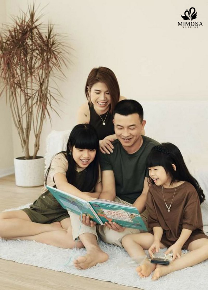 chup anh gia dinh 4 nguoi