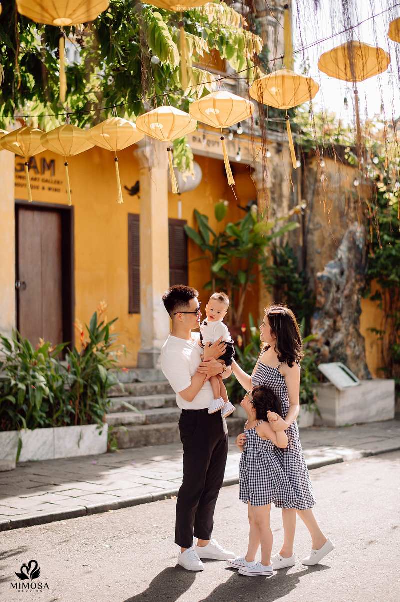 chup anh gia dinh 4 nguoi