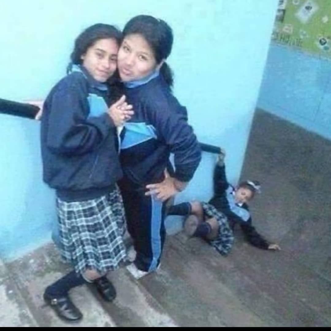 Ảnh nhóm là để xem và cười