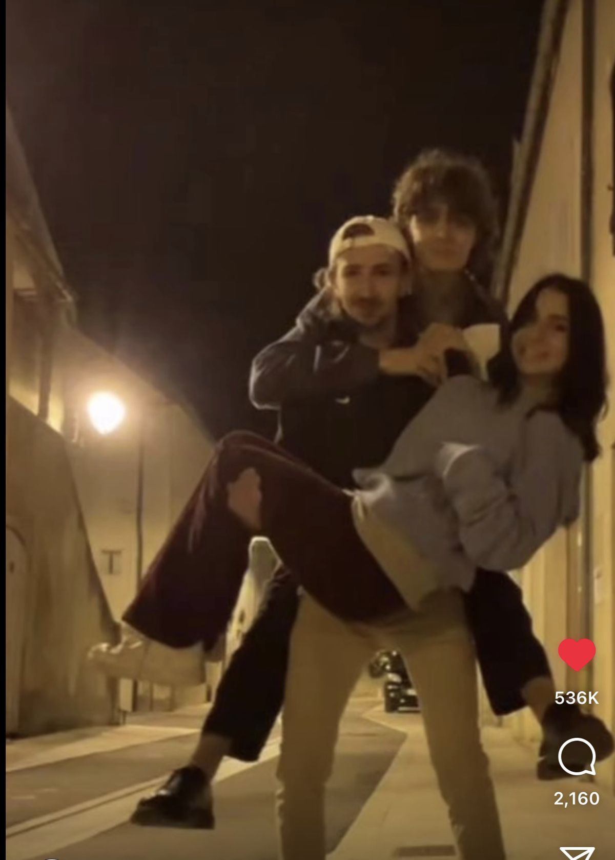 Ảnh nhóm vui nhộn bất tận