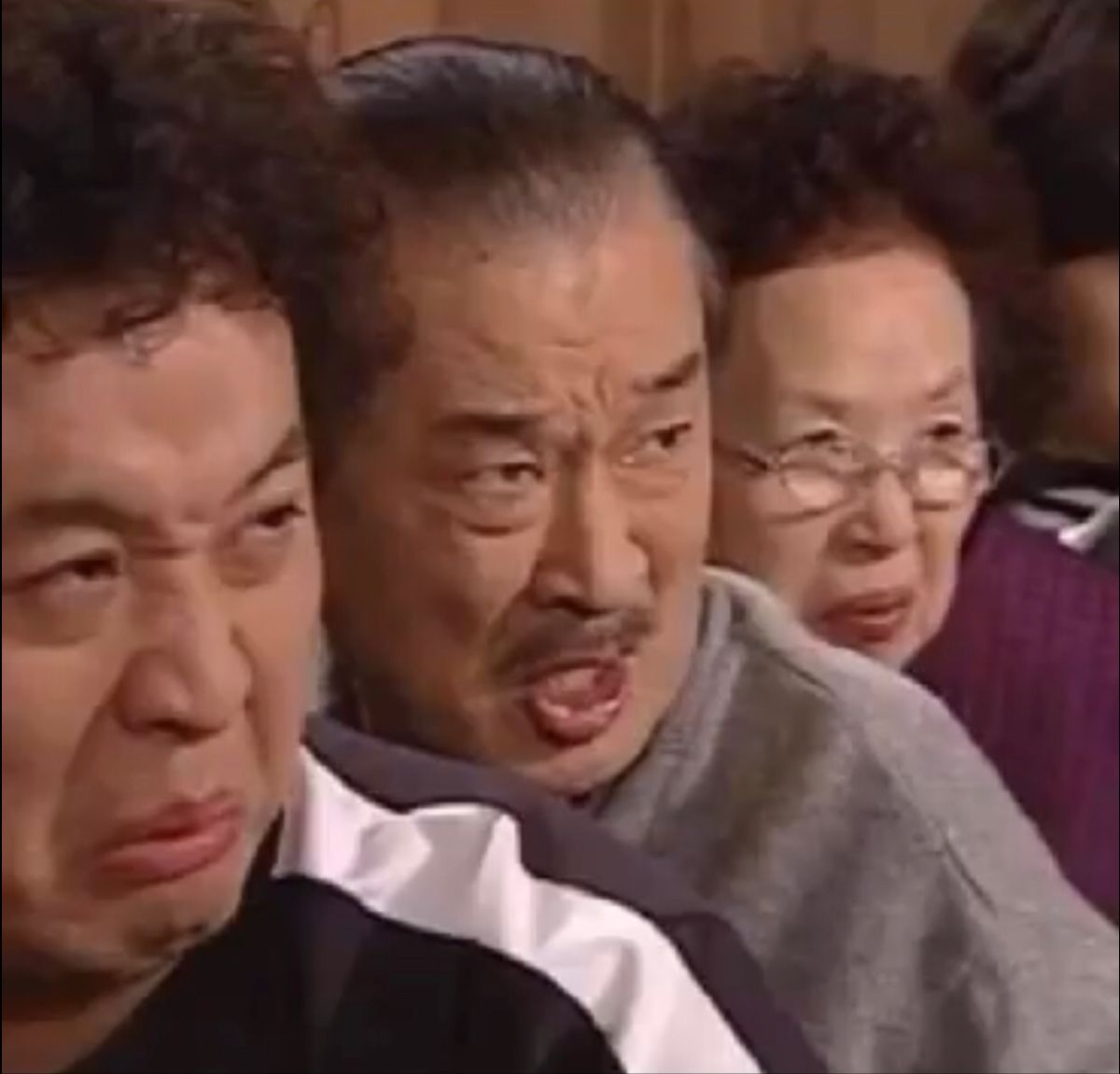 Chụp một tấm để đời cùng team