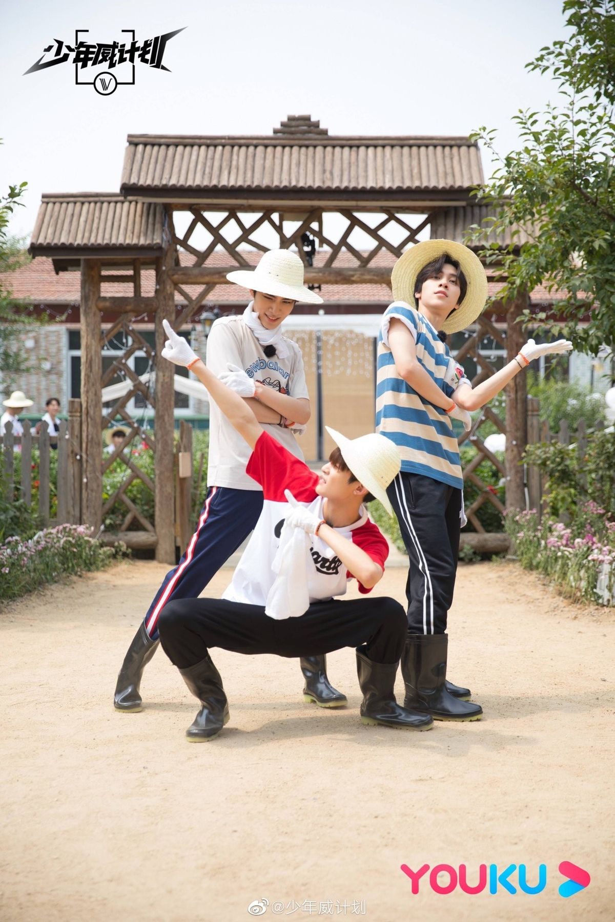 Cười từ lúc set máy đến lúc tắt máy