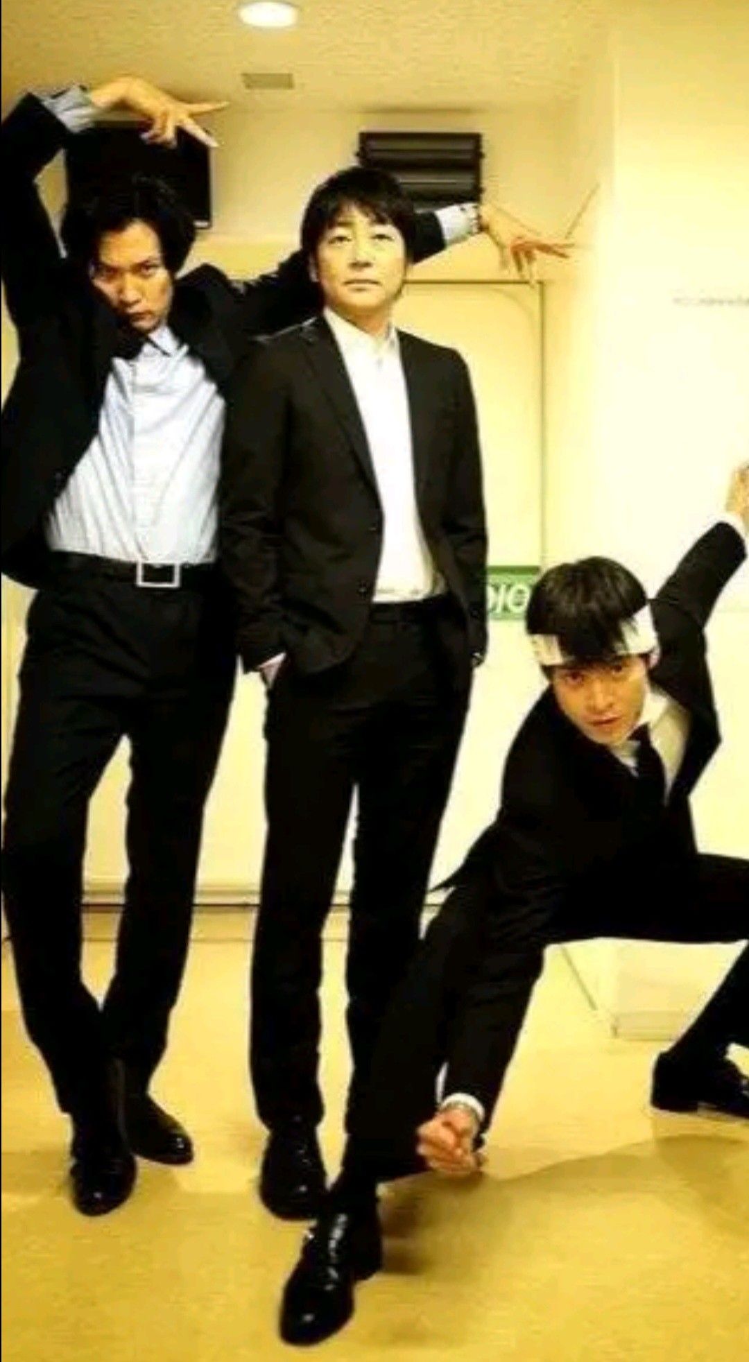 Không cần chỉnh dáng, cứ vui là đẹp