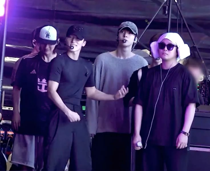 Không giống ai, nhưng hợp với nhau