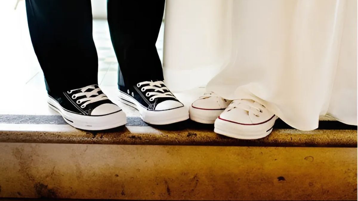 Chụp ảnh với người yêu giấu mặt đáng yêu và xinh xắn