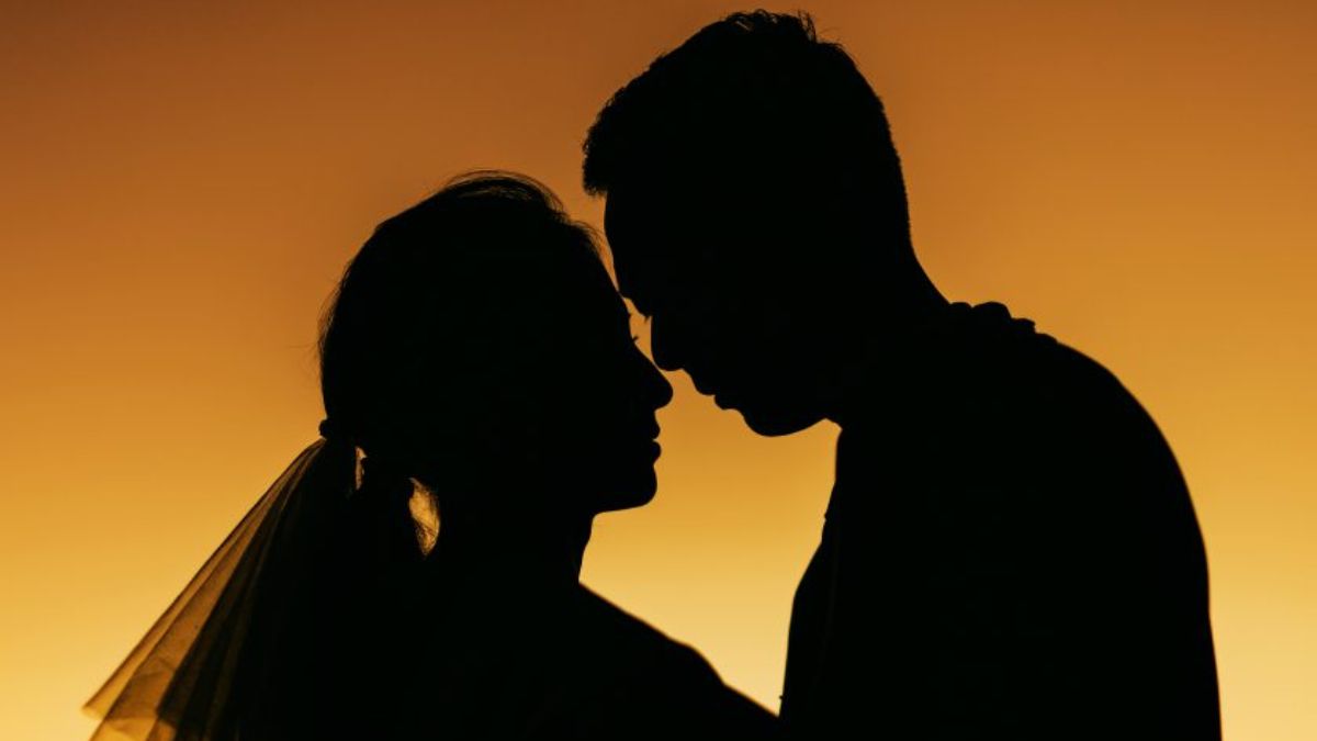 Chụp ảnh với người yêu giấu mặt khi ngược sáng