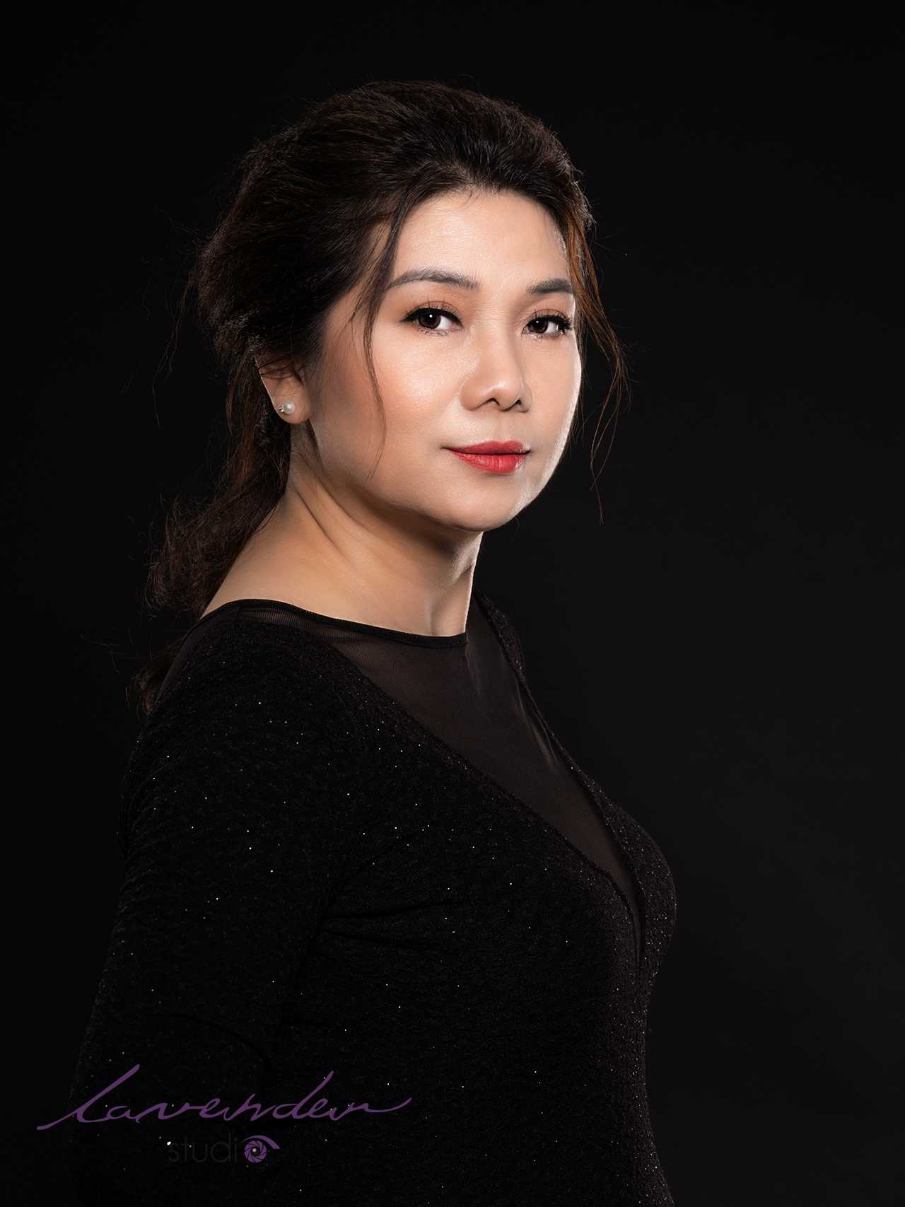 Chụp ảnh profile doanh nhân chuyên nghiệp