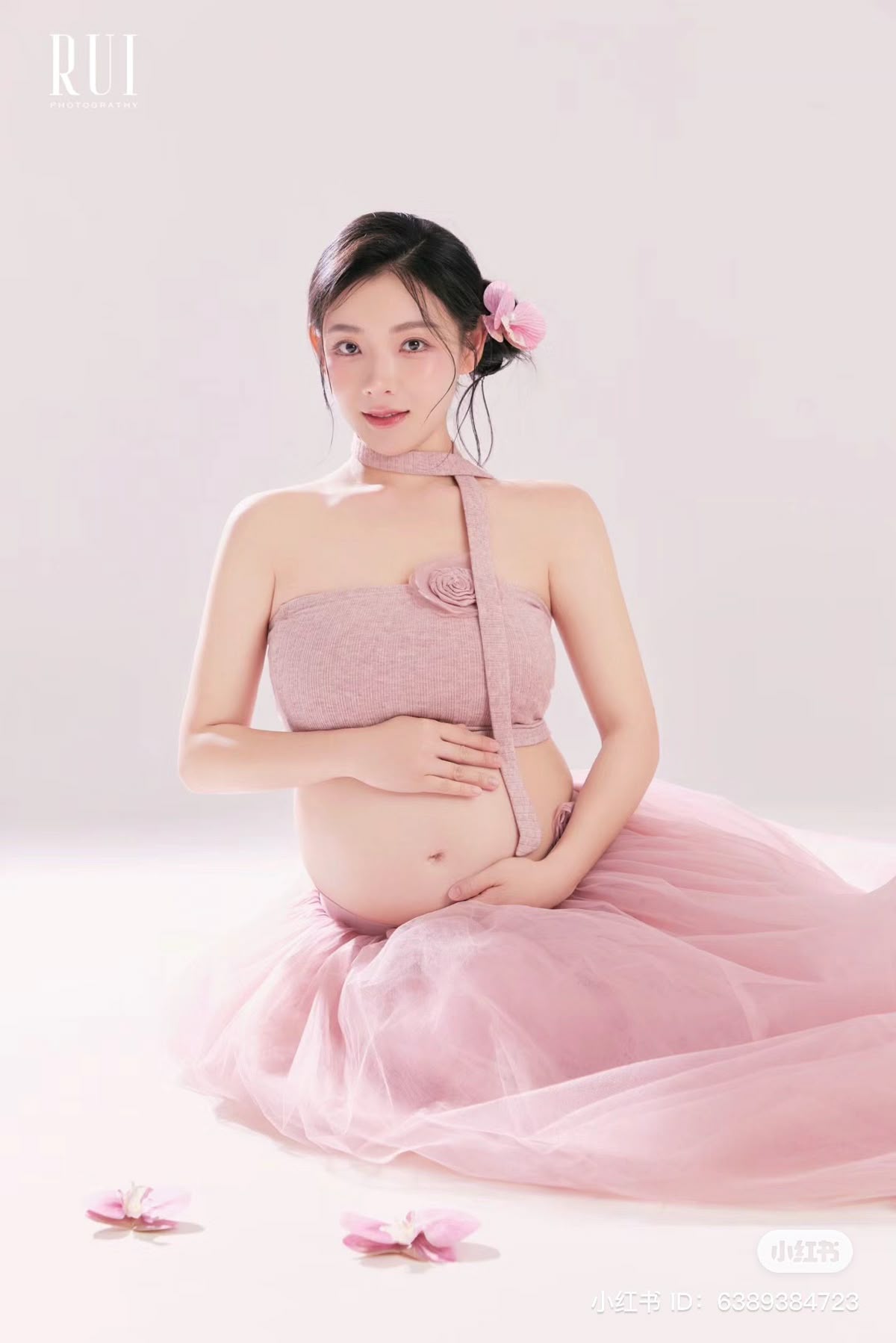 Khoảnh khắc mẹ bầu rạng rỡ trở thành kỷ niệm đáng quý