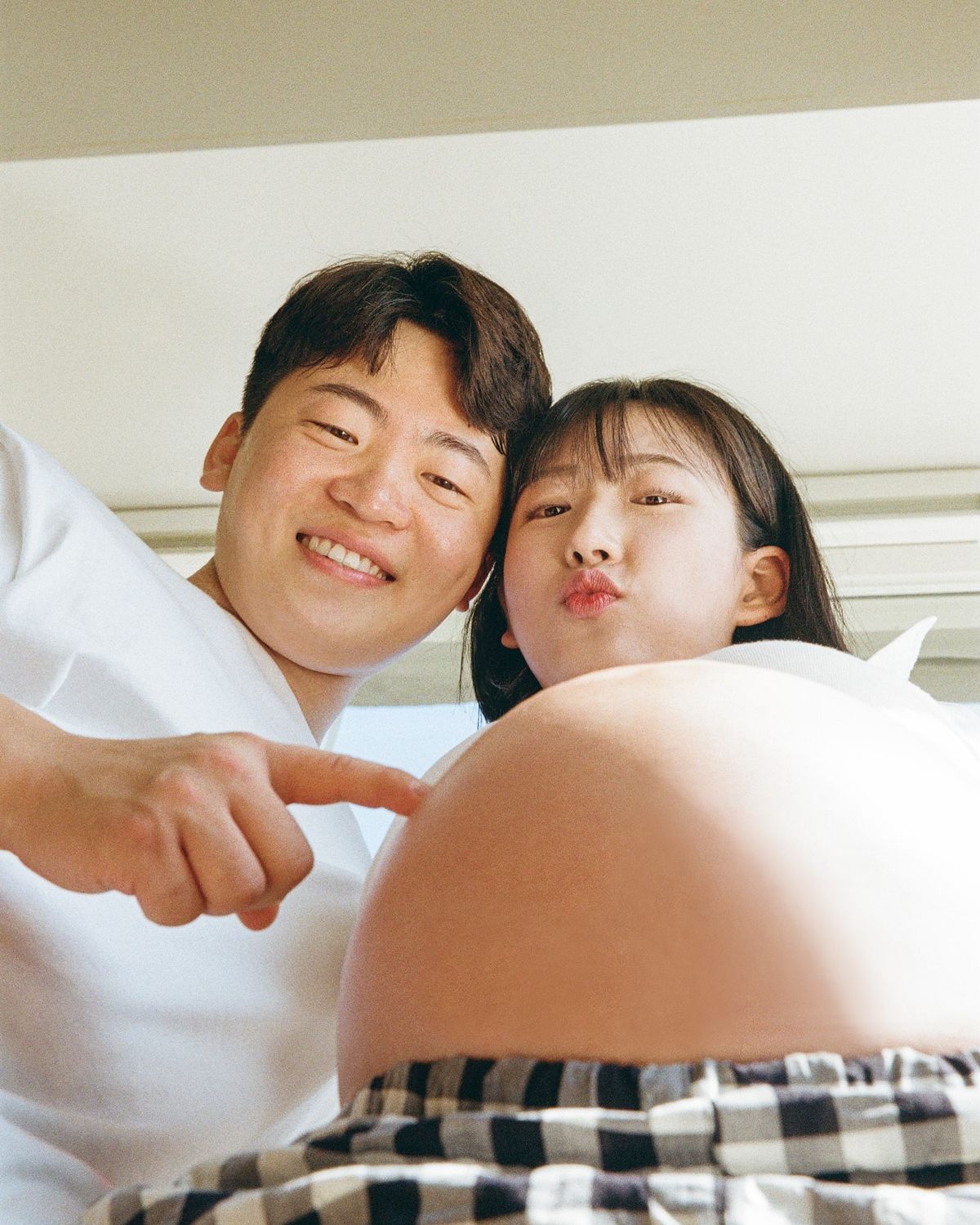 Lưu giữ kỷ niệm mang thai bằng bộ ảnh bầu đầy ý nghĩa