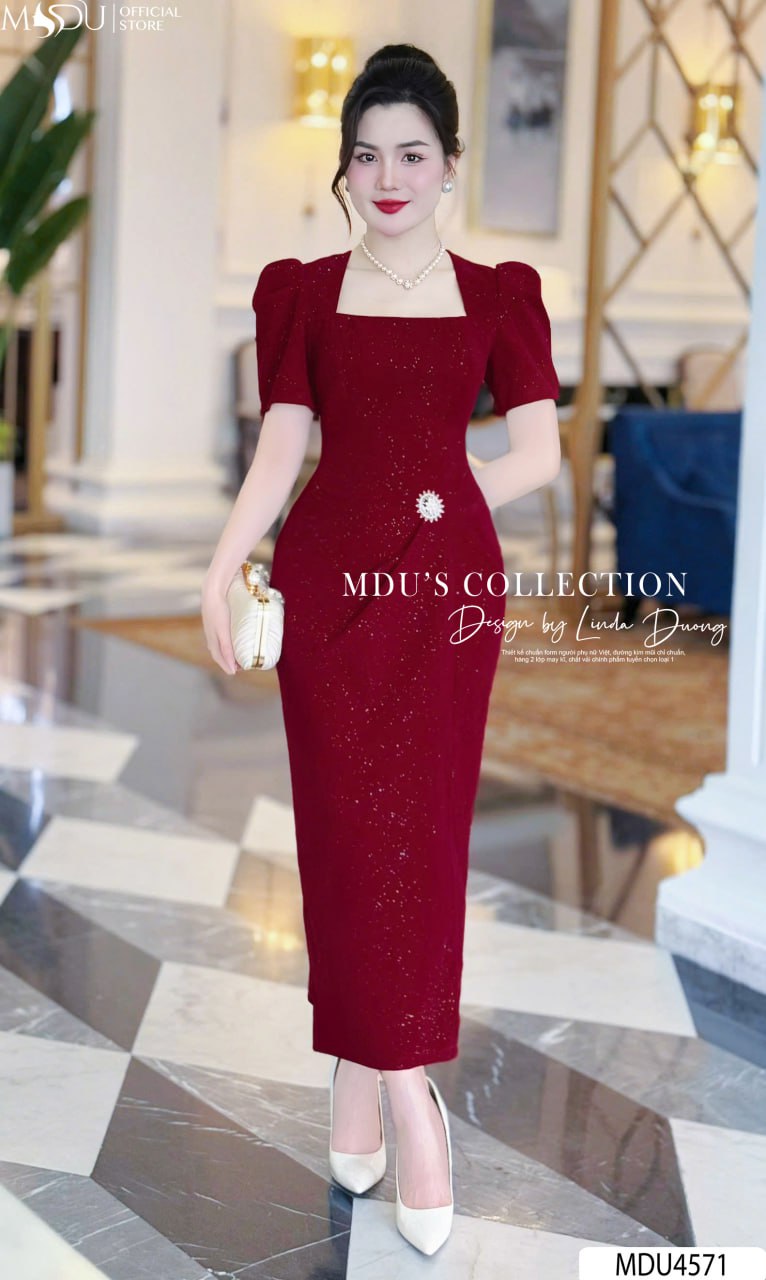 Vẻ Đẹp Kết Hợp Thanh Lịch Và Quyến Rũ