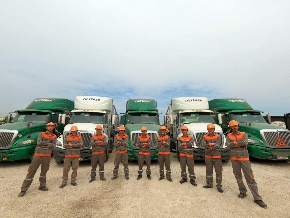 van-chuyen-xe-viet-chem