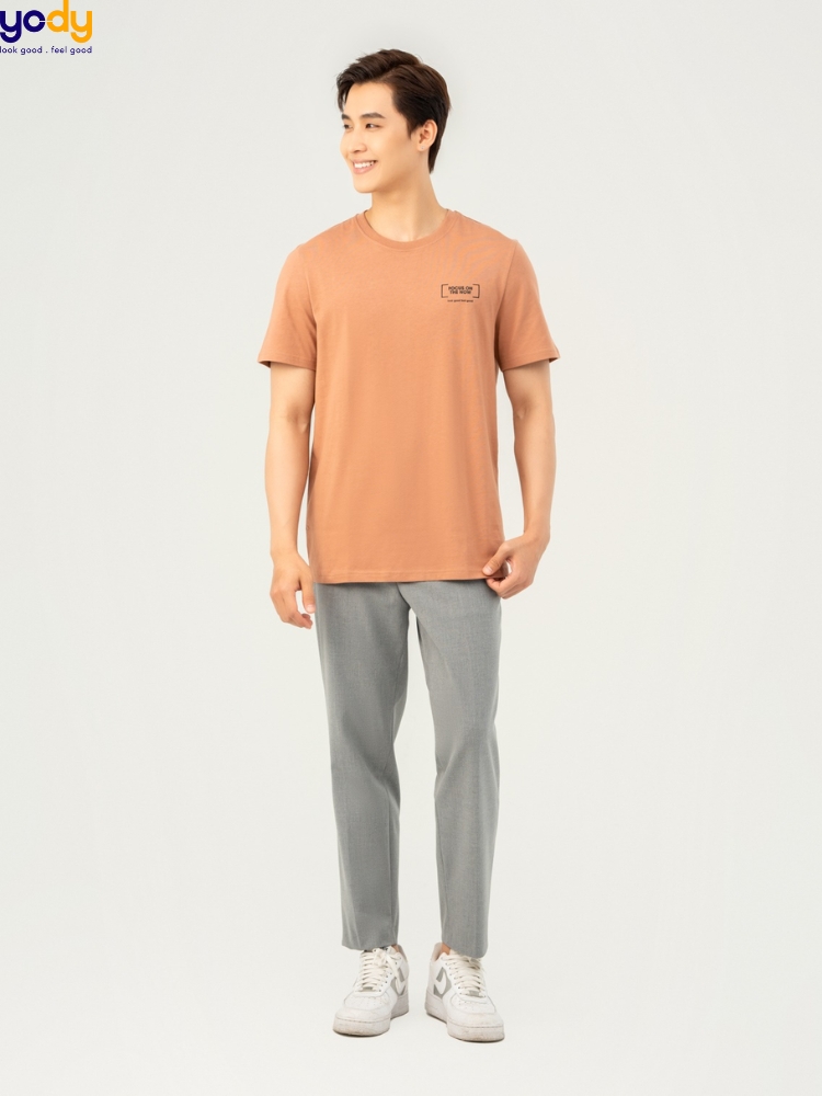 Nên mặc form dáng Regular Fit hay Slim Fit?