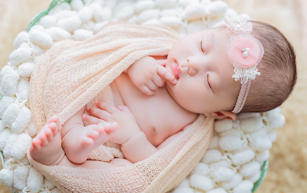 100+ Tên con gái đẹp mang ý nghĩa tốt lành và may mắn