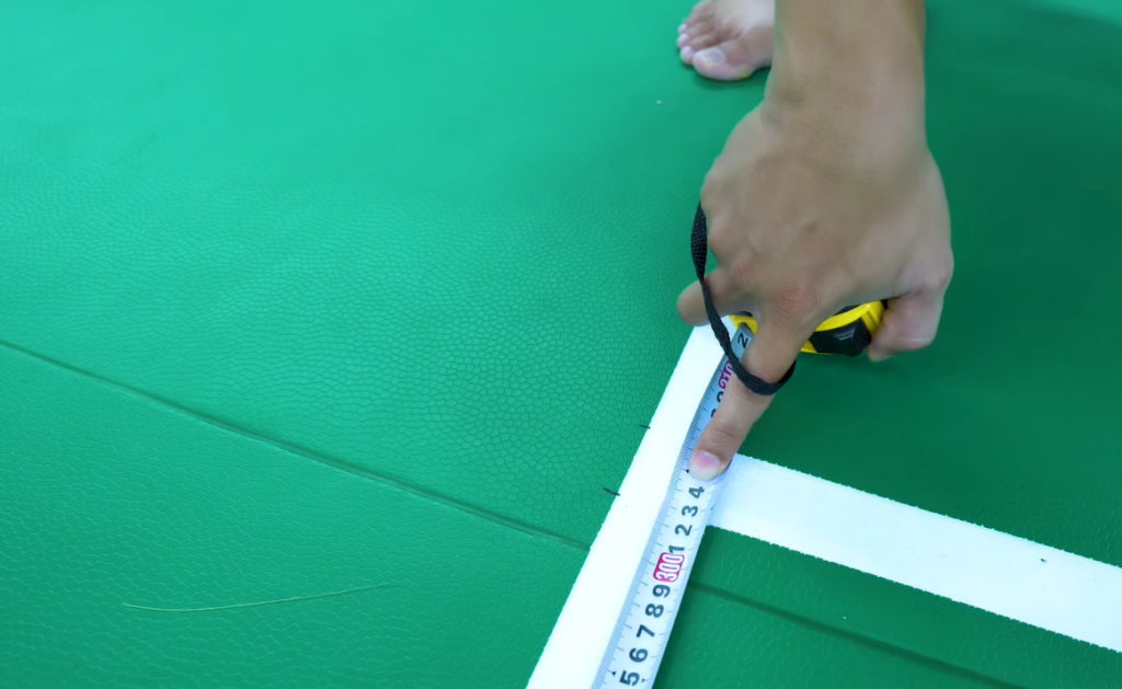 Chiều cao mái che sân cầu lông thường đạt khoảng 9m