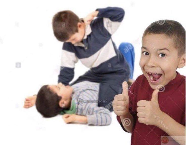 Meme đấm nhau
