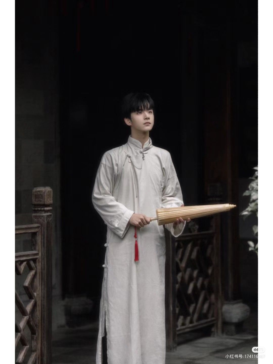 Chụp ảnh ở chùa là kỷ niệm không thể thiếu