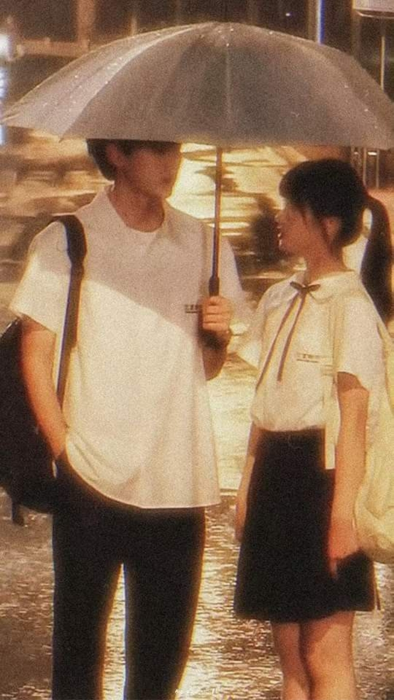 ảnh nền tình yêu điện thoại khi anh chạy về phía em