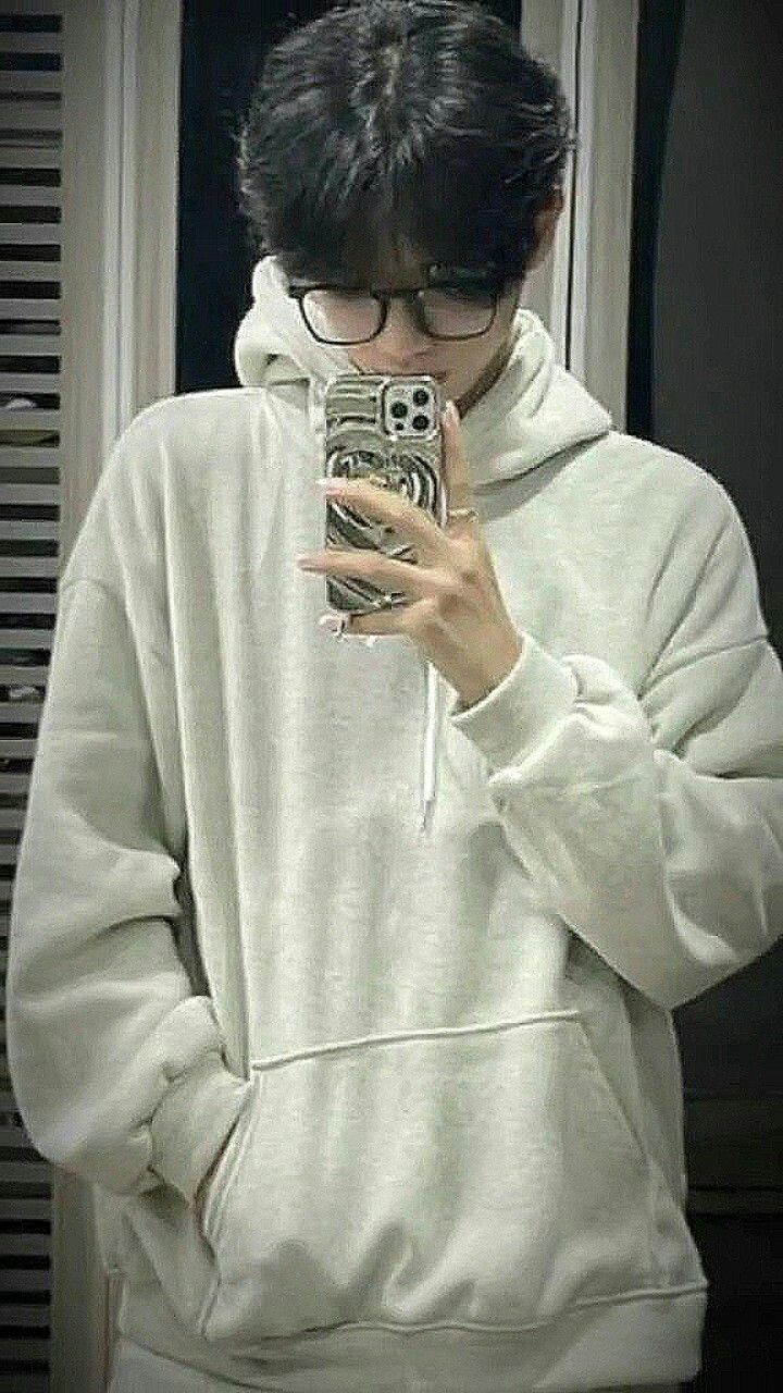 Ảnh trai 2k11 bình thường